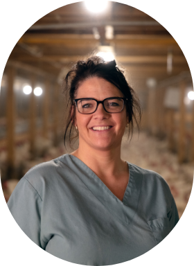 Portrait of an employee working in a Sollio Agriculture hatchery.