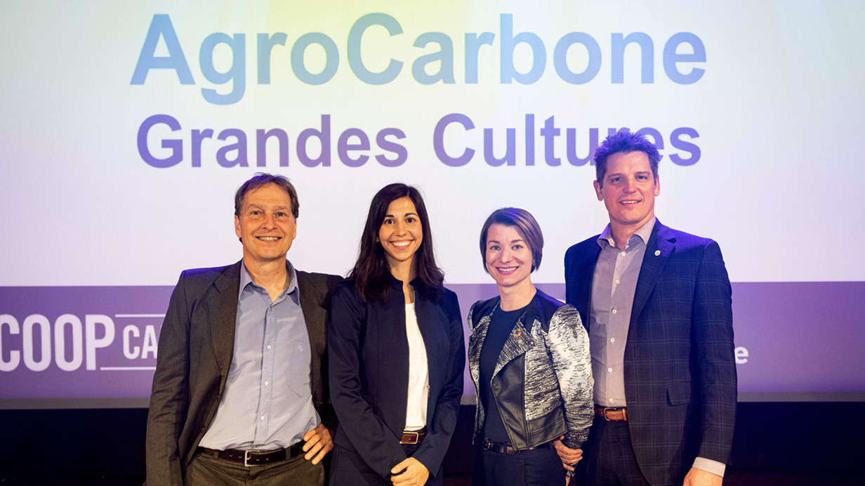 L'annonce du lancement d'AgroCarbone Grandes Cultures lors de la célébration du 10e anniversaire de Coop Carbone à Montréal.