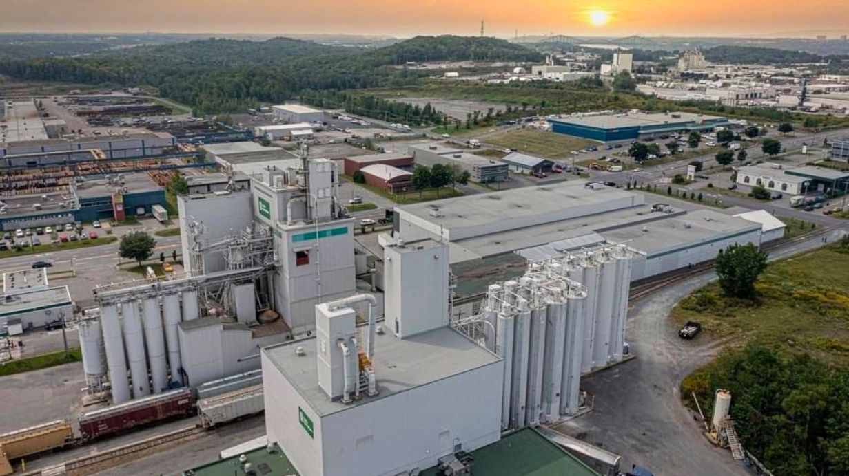 Aerial view of Sollio Agriculture's facilities in Saint-Romuald, Lévis.